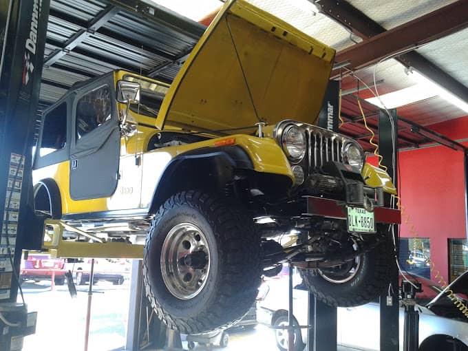 Jeep Repair on differential by ASE mechanics at Auto Service Experts.